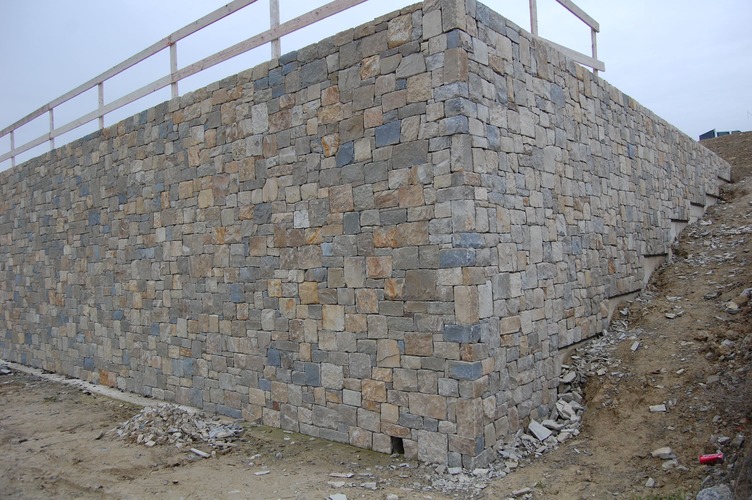 002 Muro in Pietra di Langa 02.jpg