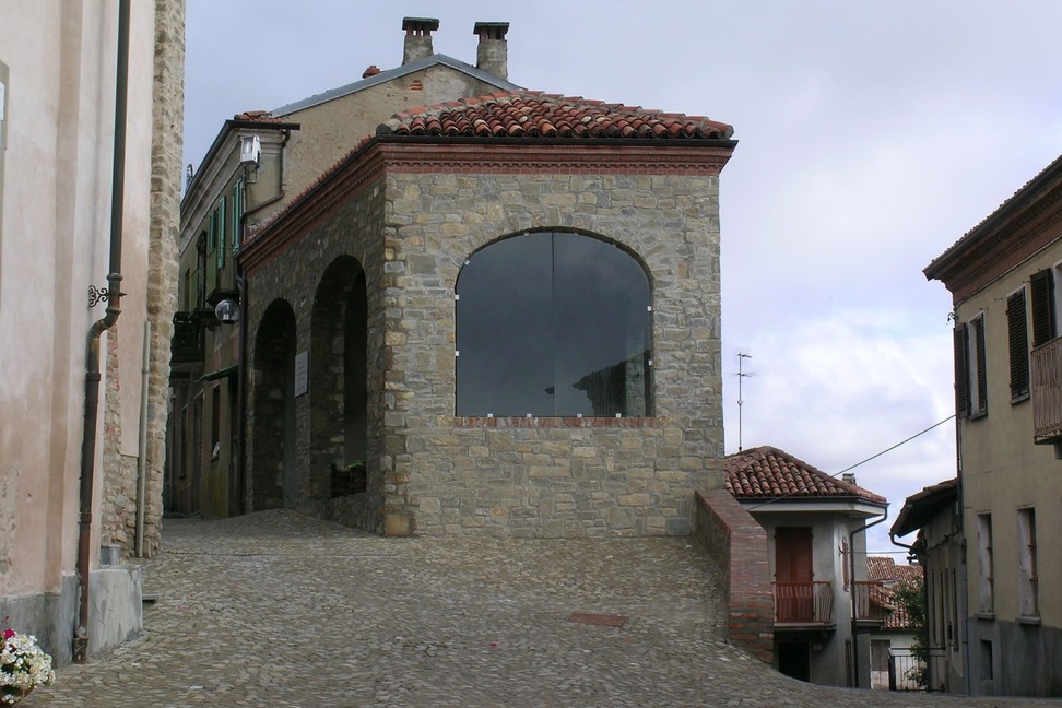 004 Casa in Pietra di Langa