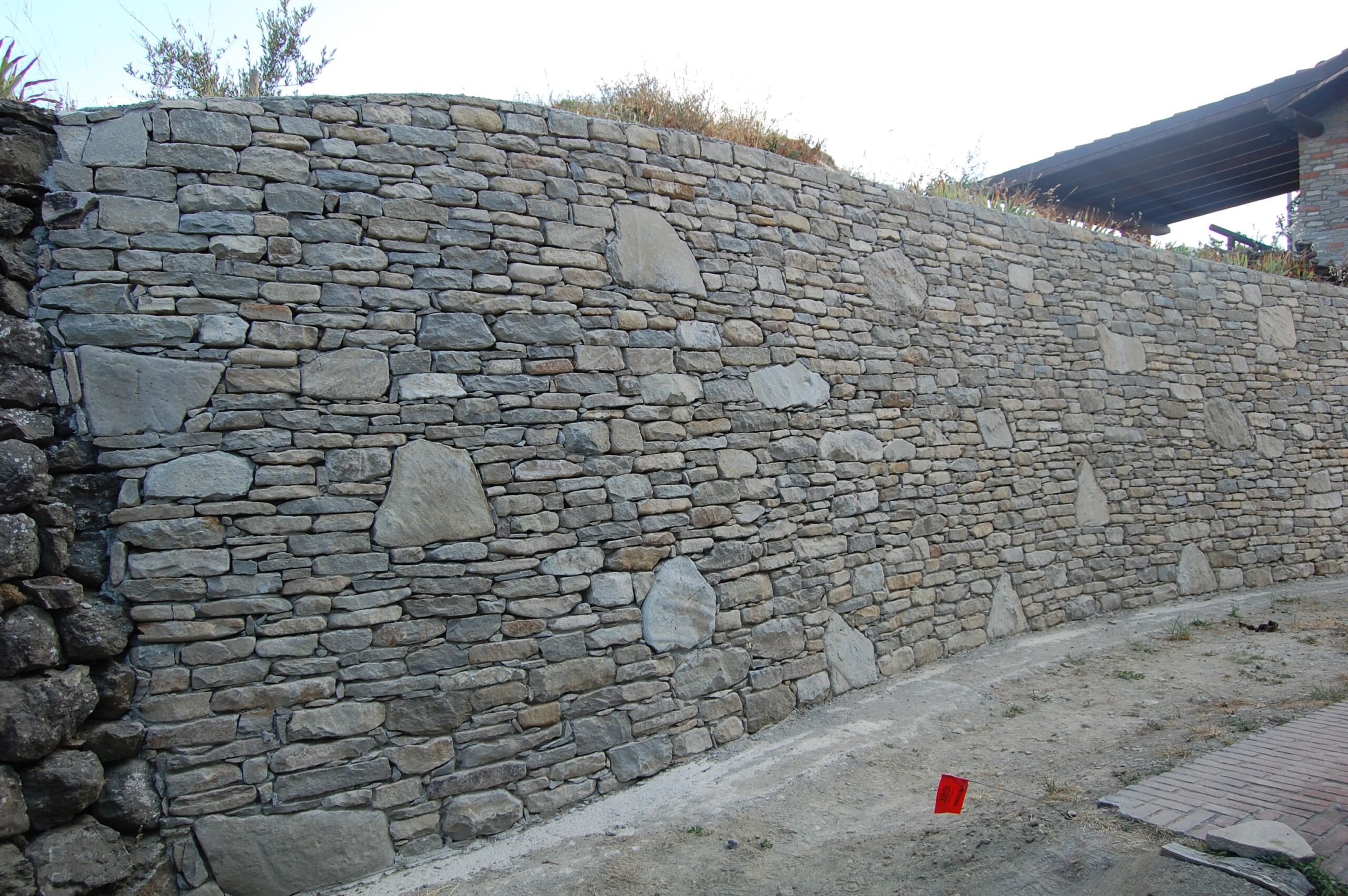 006 Muro in Pietra di Langa 03.jpg
