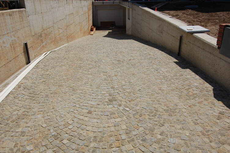 011 Langa Pavè 02.jpg