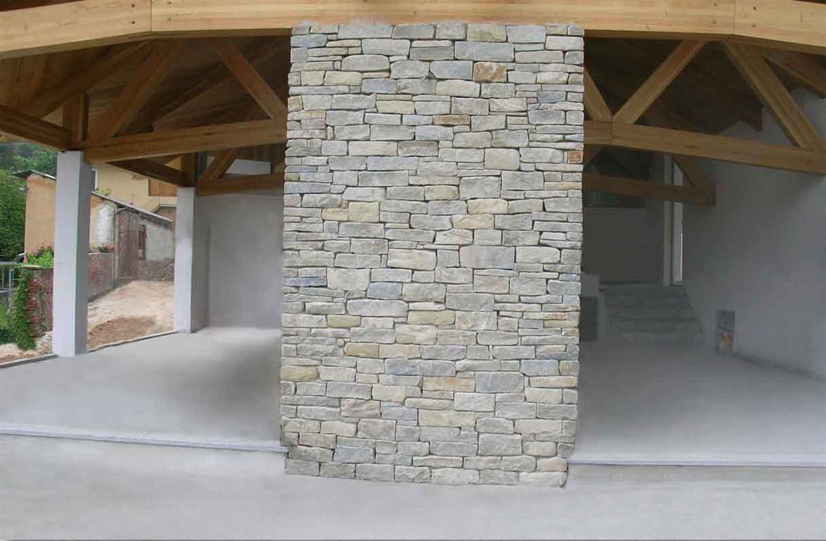 018 Casa in Pietra di Langa 02.jpg
