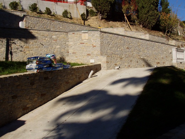 023 Muro in Pietra di Langa