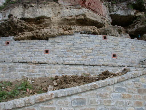 023 Muro in Pietra di Langa 05.jpg