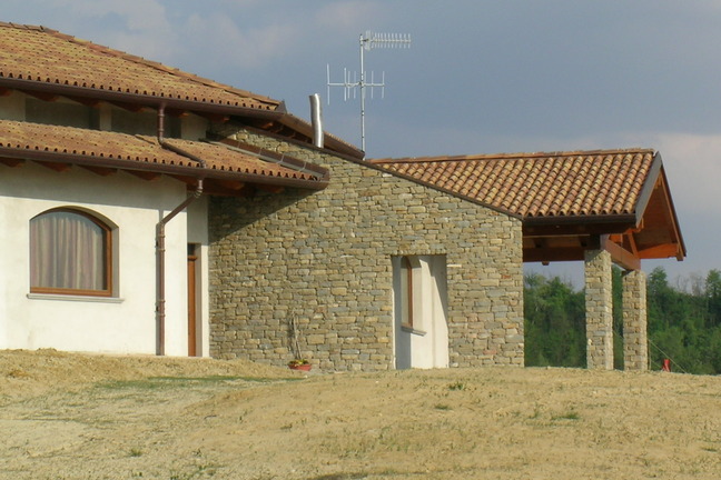 024 Casa in Pietra di Langa 02.jpg
