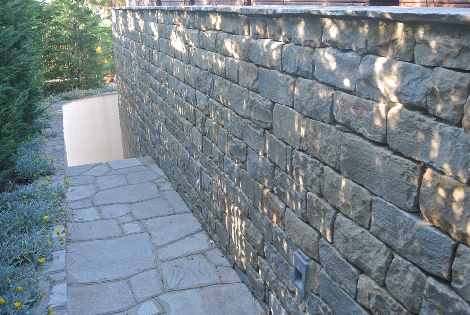 027 Muro in Pietra di Langa 03.jpg