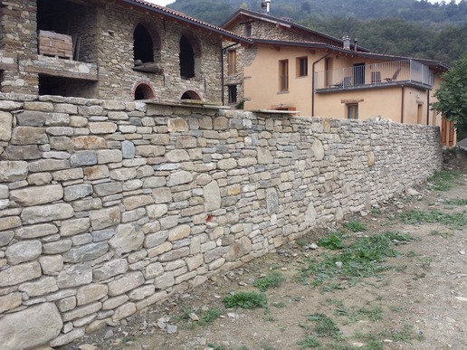 028 Muro in Pietra di Langa