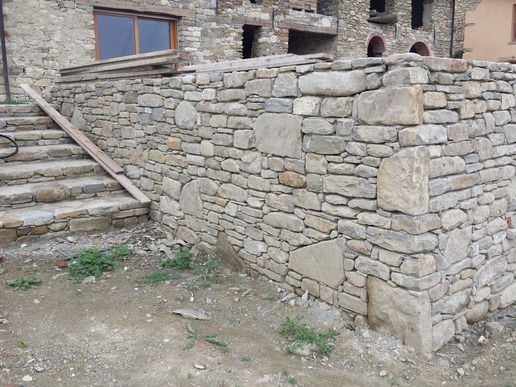 028 Muro in Pietra di Langa 02.jpg